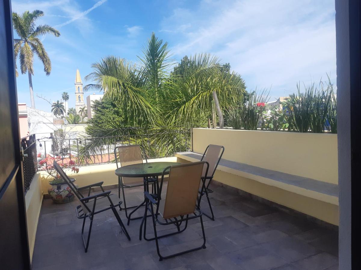 Aguacate Suites Mazatlan Exterior photo